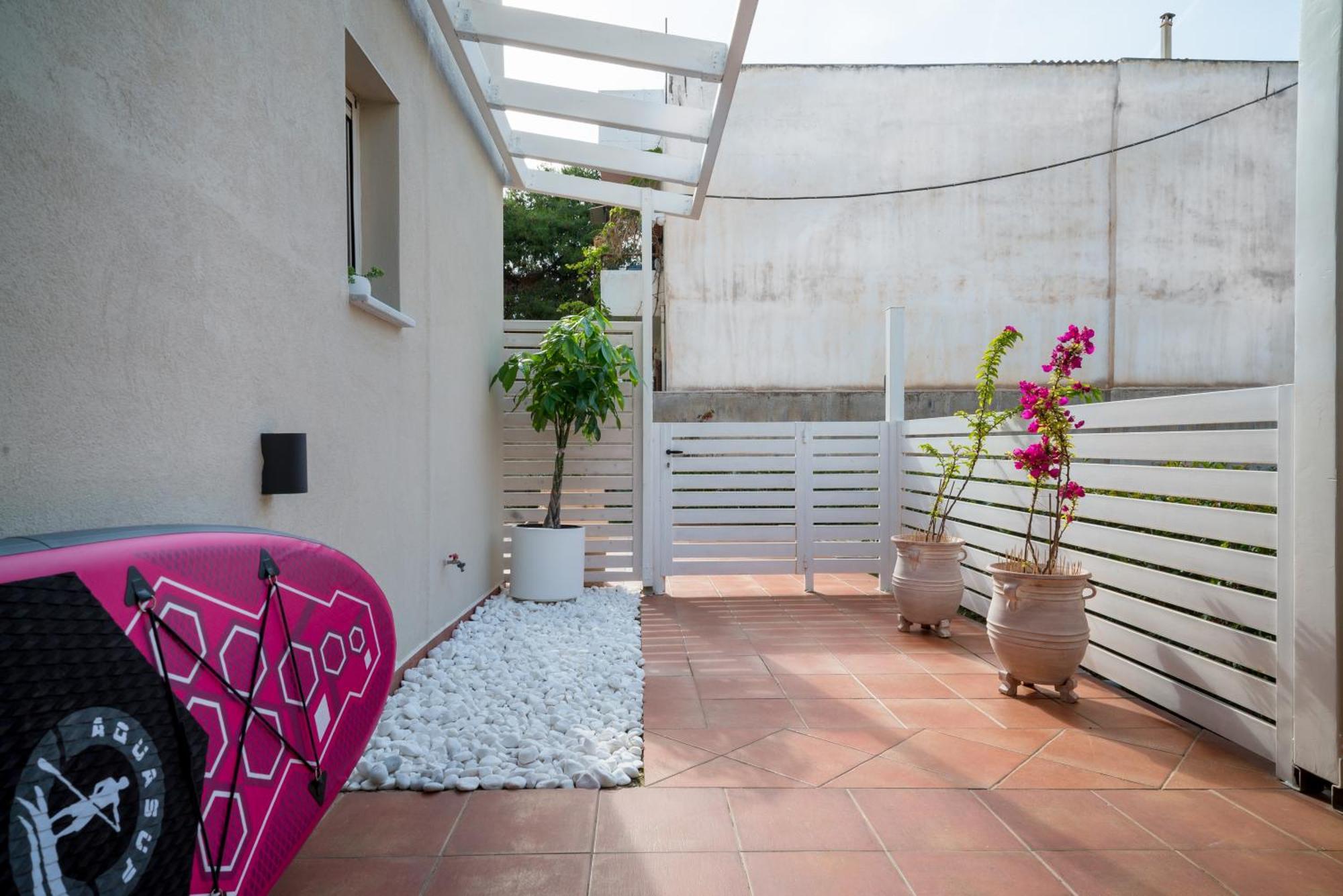Coconut Blue Apartment Itea